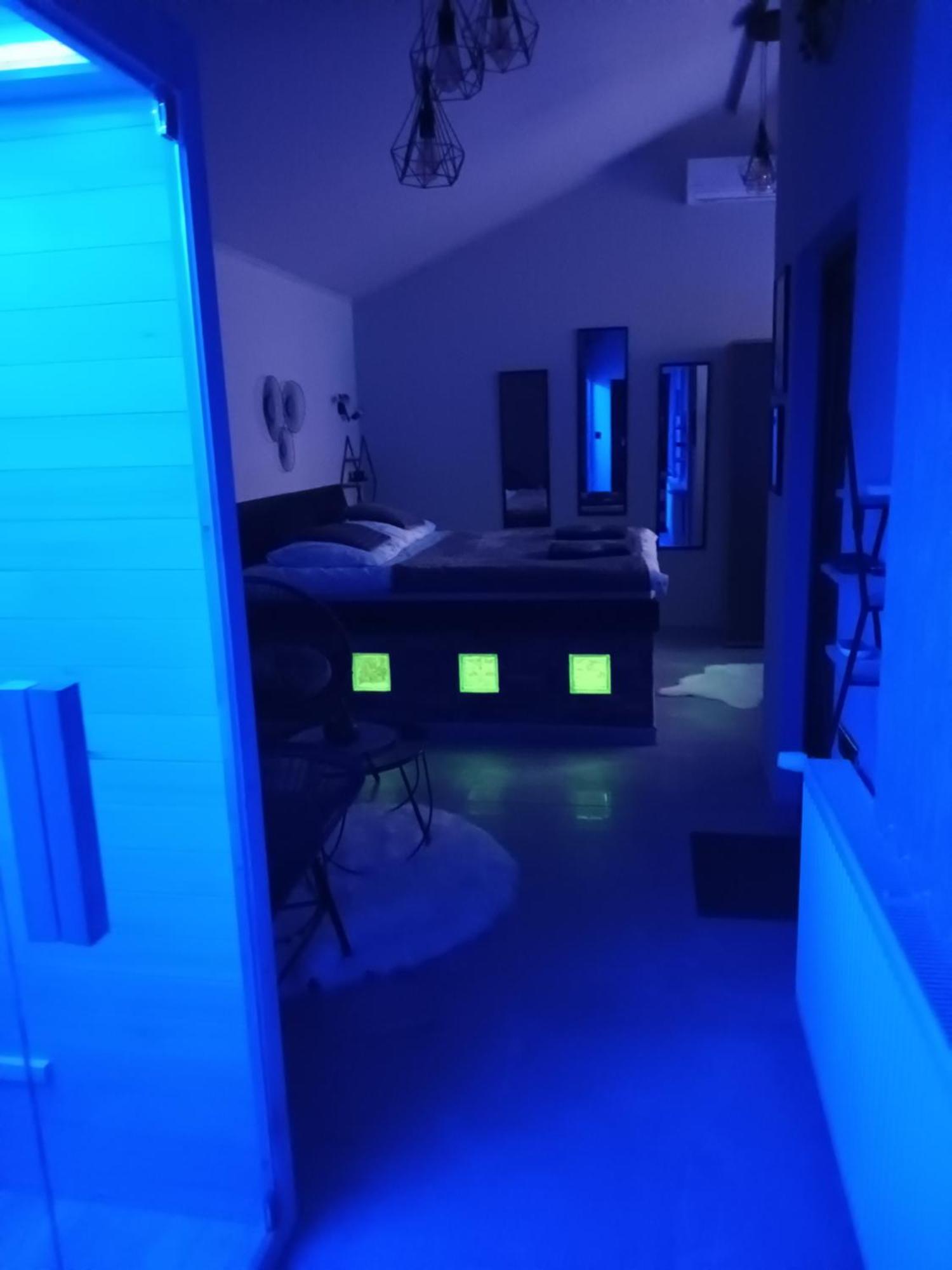 Apartments Bakine Carolije Karanac Экстерьер фото
