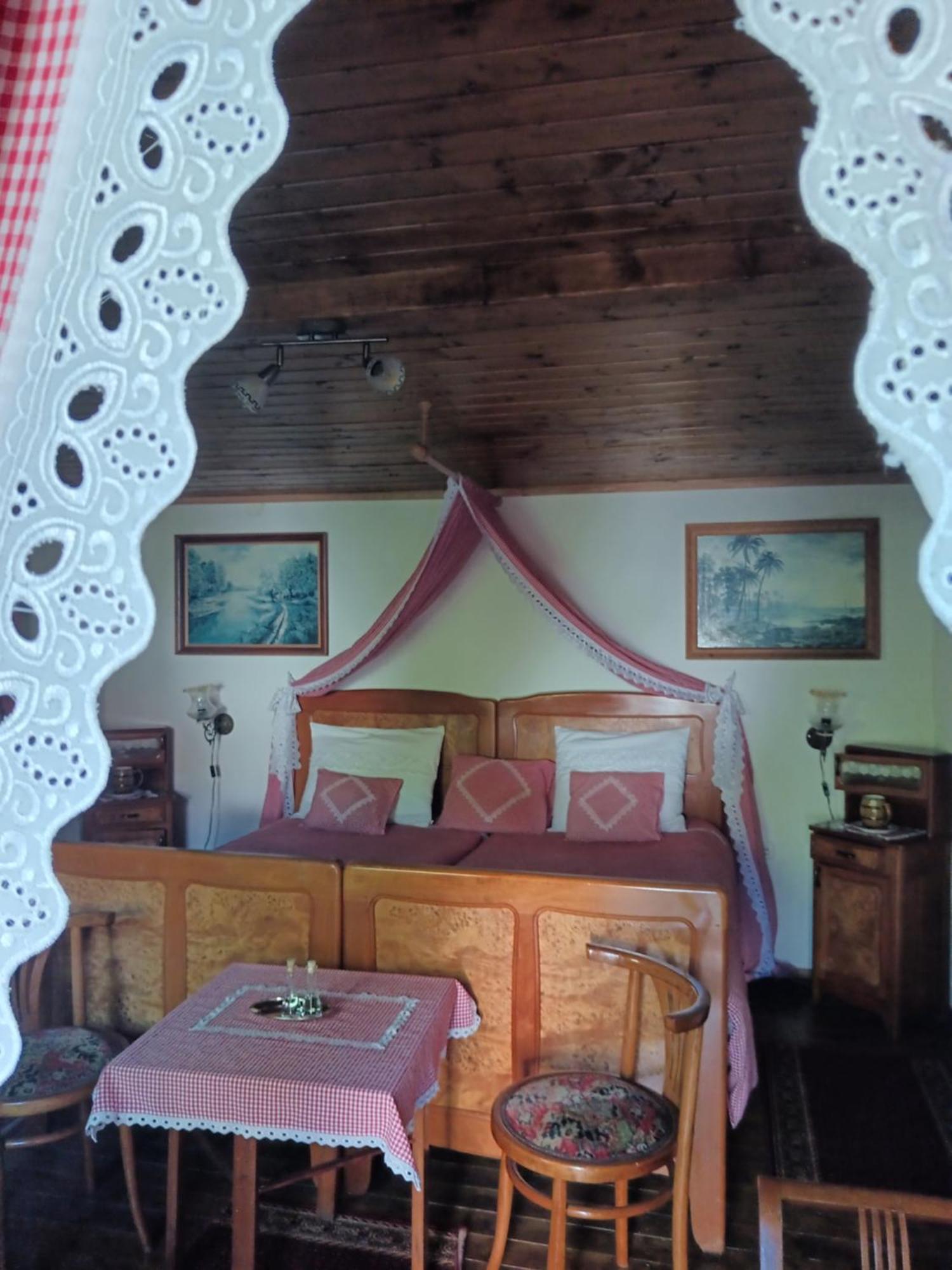 Apartments Bakine Carolije Karanac Экстерьер фото
